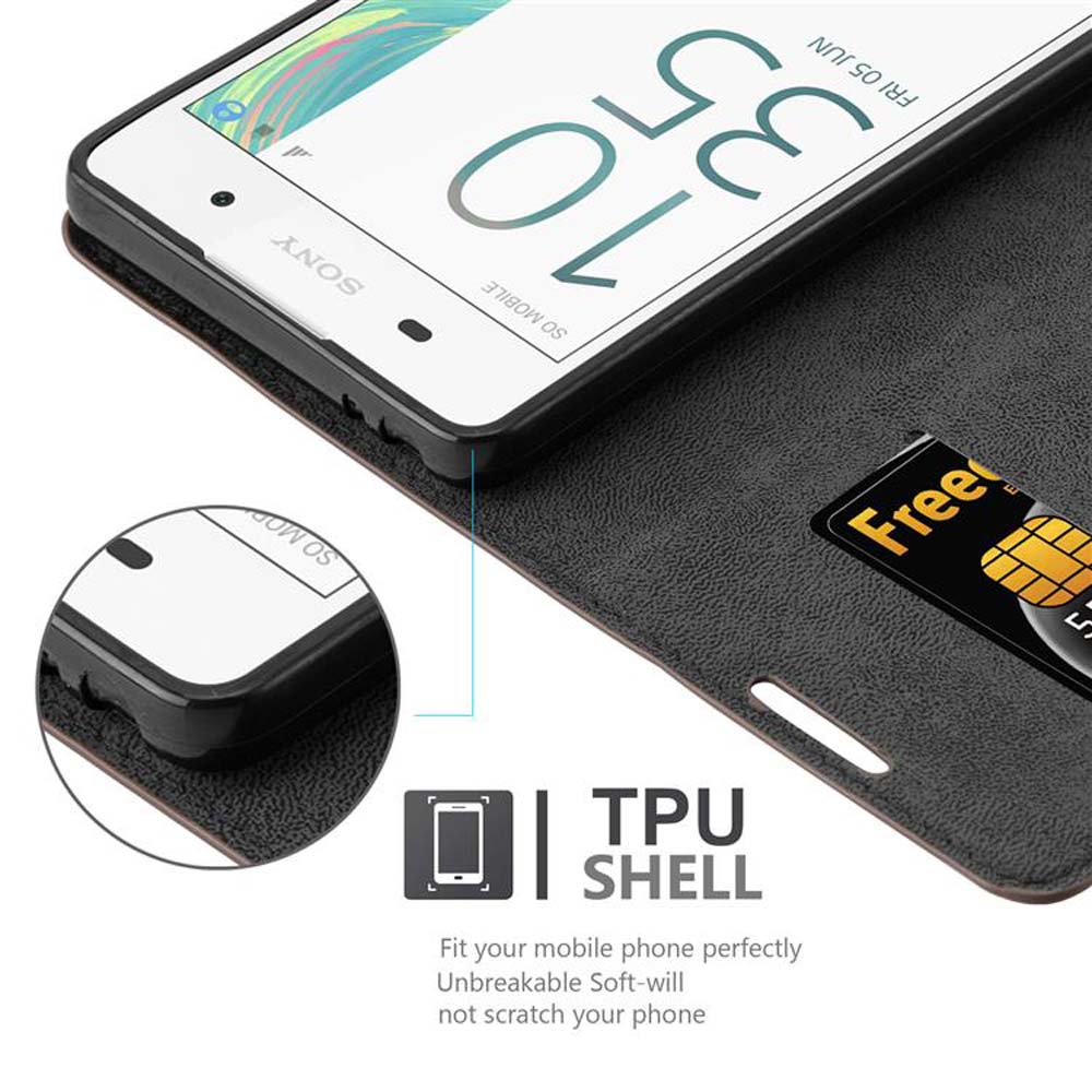 Schwarzes Telefon in einer Hülle, Bildschirm zeigt Sony-Logo und Uhrzeit. Text: 'TPU SHELL' und Info.
