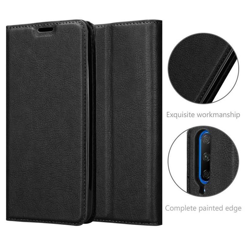 Schwarze Handyhülle, offen, mit Details zur Verarbeitung und Kantenfinish.