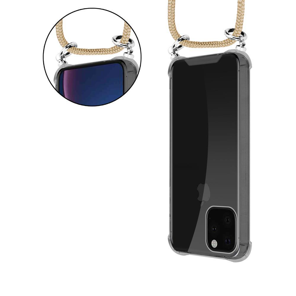 Un telefono in una custodia trasparente con un cinturino attaccato. Il telefono è visibile.