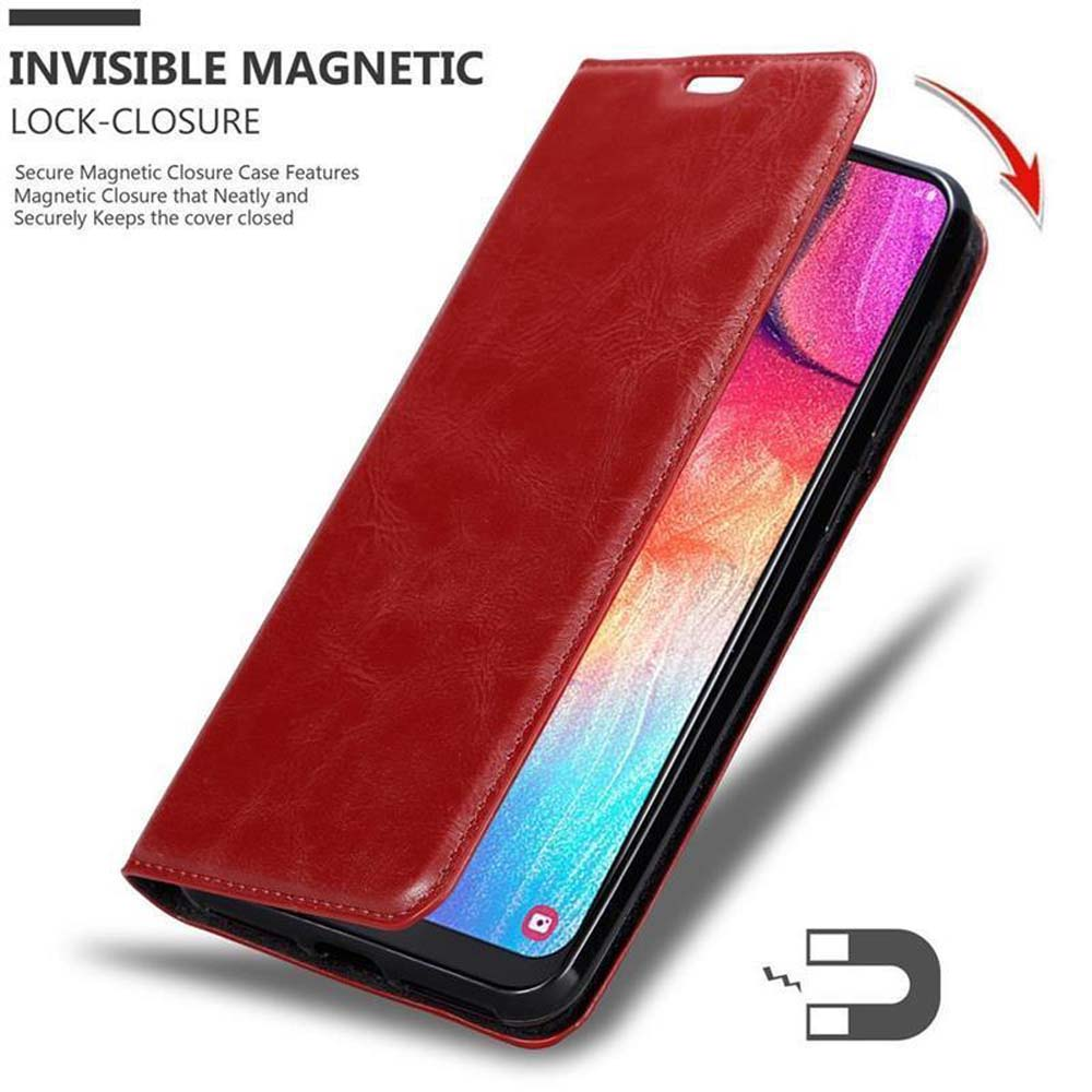 Rote Leder-Handyhülle, geöffnet, um das Telefon zu zeigen. Text: Unsichtbarer Magnetverschluss.