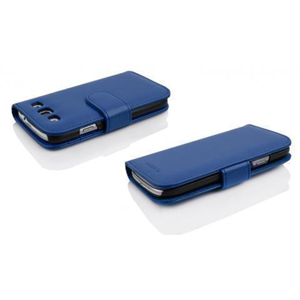 Due custodie blu per telefono, esposte su una superficie bianca.