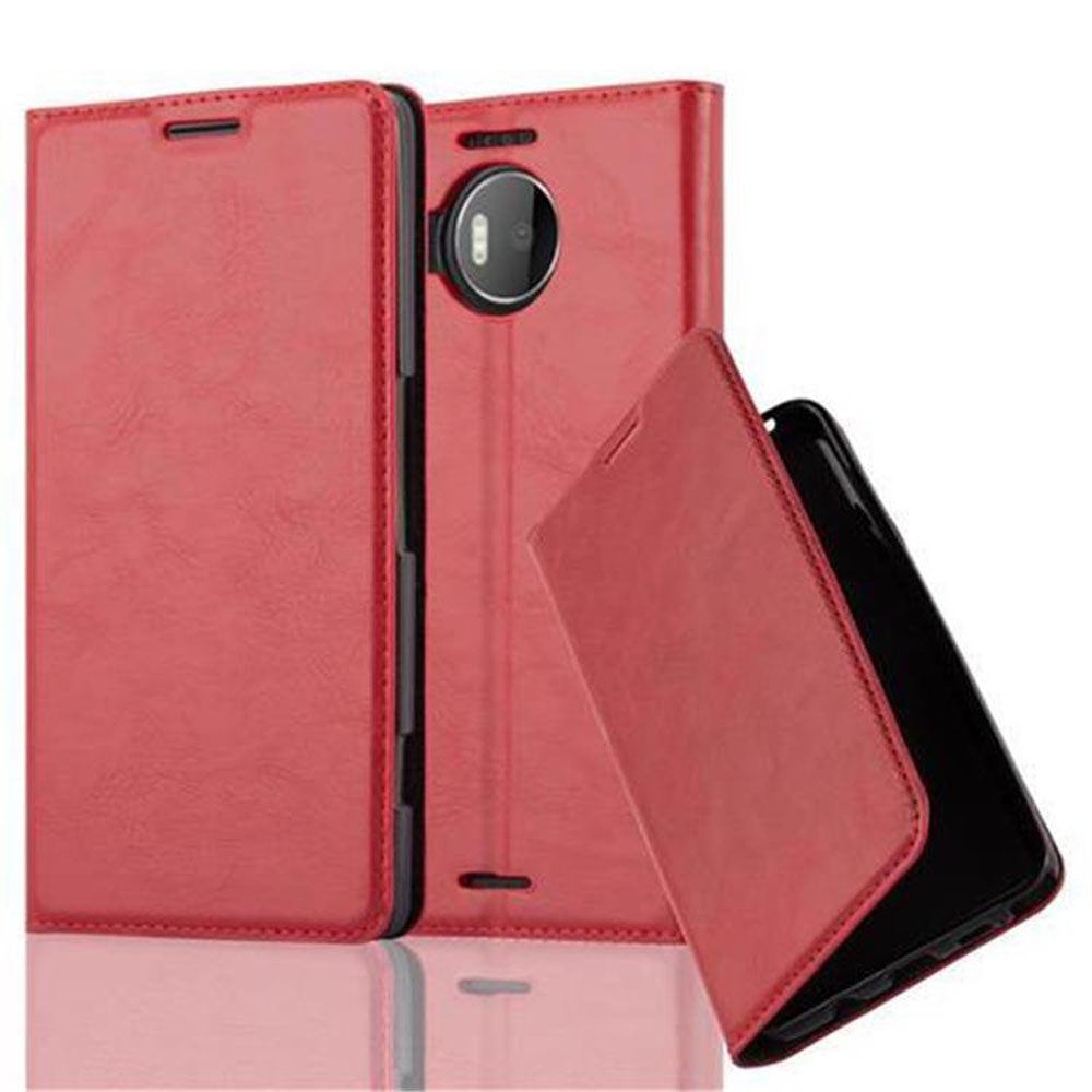 Funda de teléfono roja con tapa abierta, mostrando el teléfono. La funda es roja y hay otro teléfono.