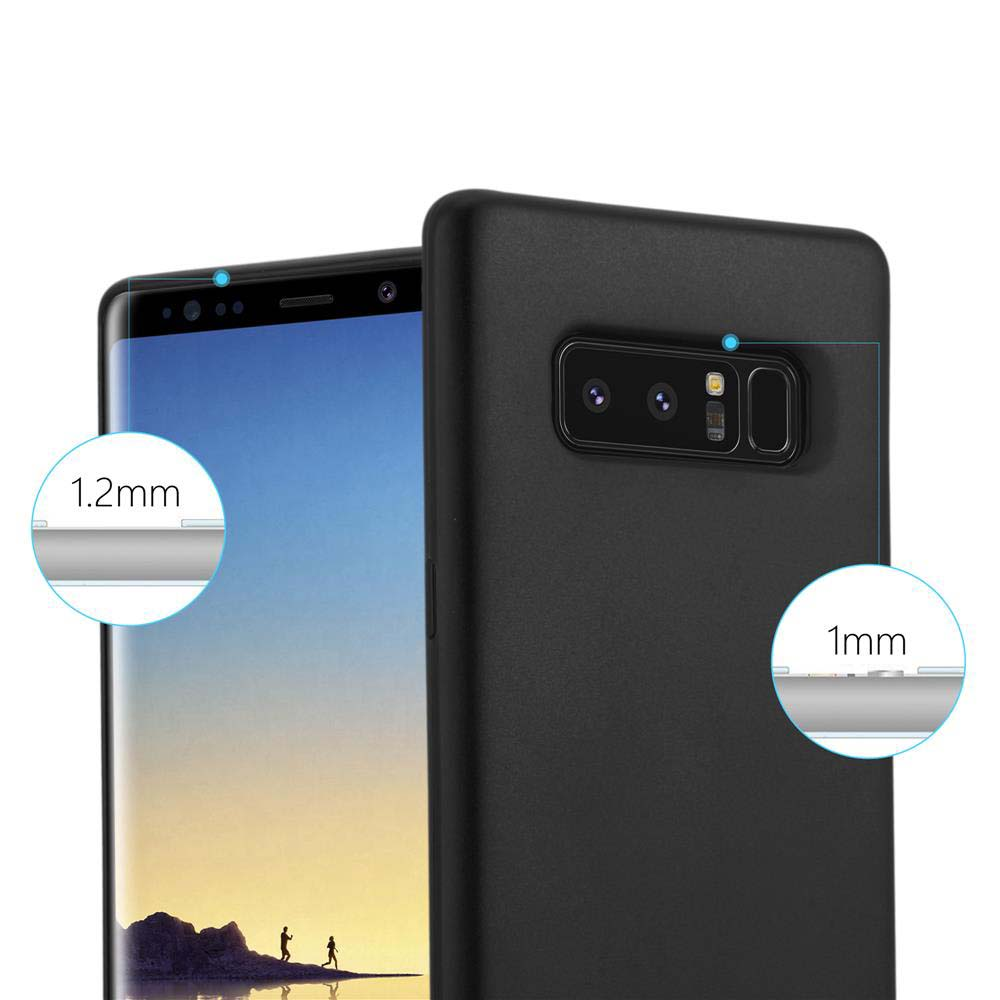 Una custodia per telefono nera con un telefono all'interno. L'immagine evidenzia gli spessori di 1,2 mm e 1 mm.