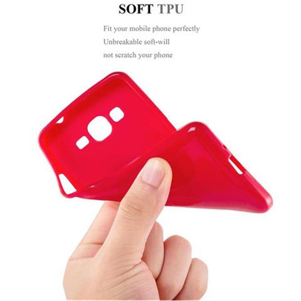 Mano sosteniendo una funda de teléfono TPU suave de color rojo.