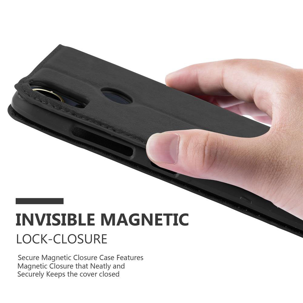 Custodia nera per telefono con una mano che tiene chiusa la cover.