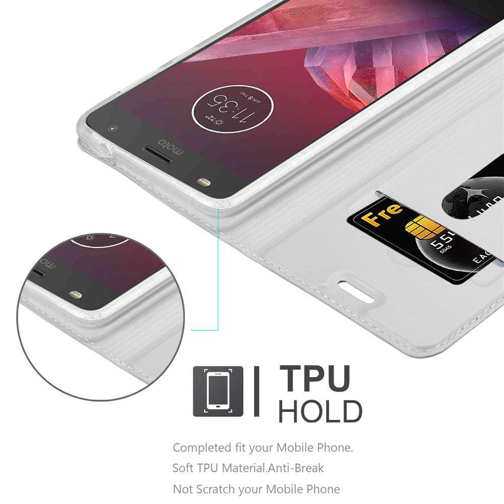 Funda blanca para teléfono con ranura para tarjeta, teléfono mostrando la hora. Tarjeta negra con 'Free'.