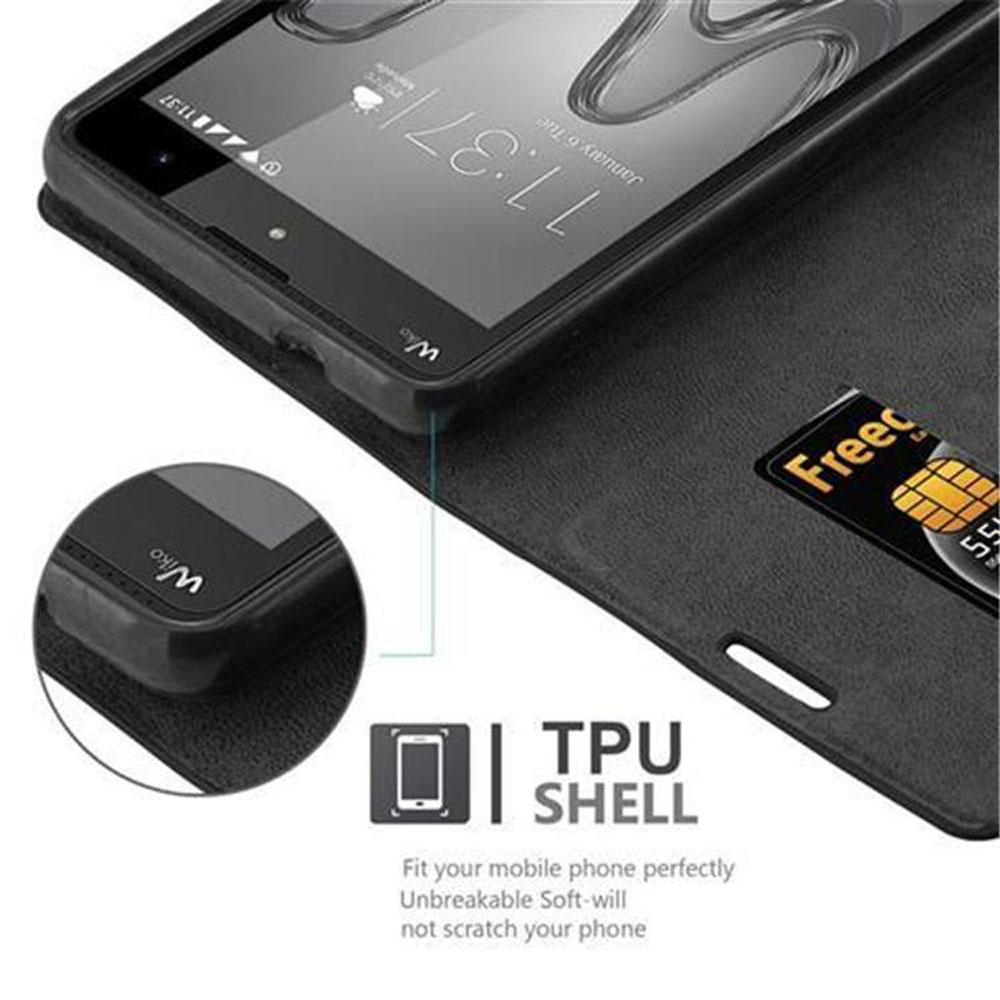 Teléfono negro en una funda negra con ranura para tarjeta SIM. El texto en la parte inferior dice TPU Shell.