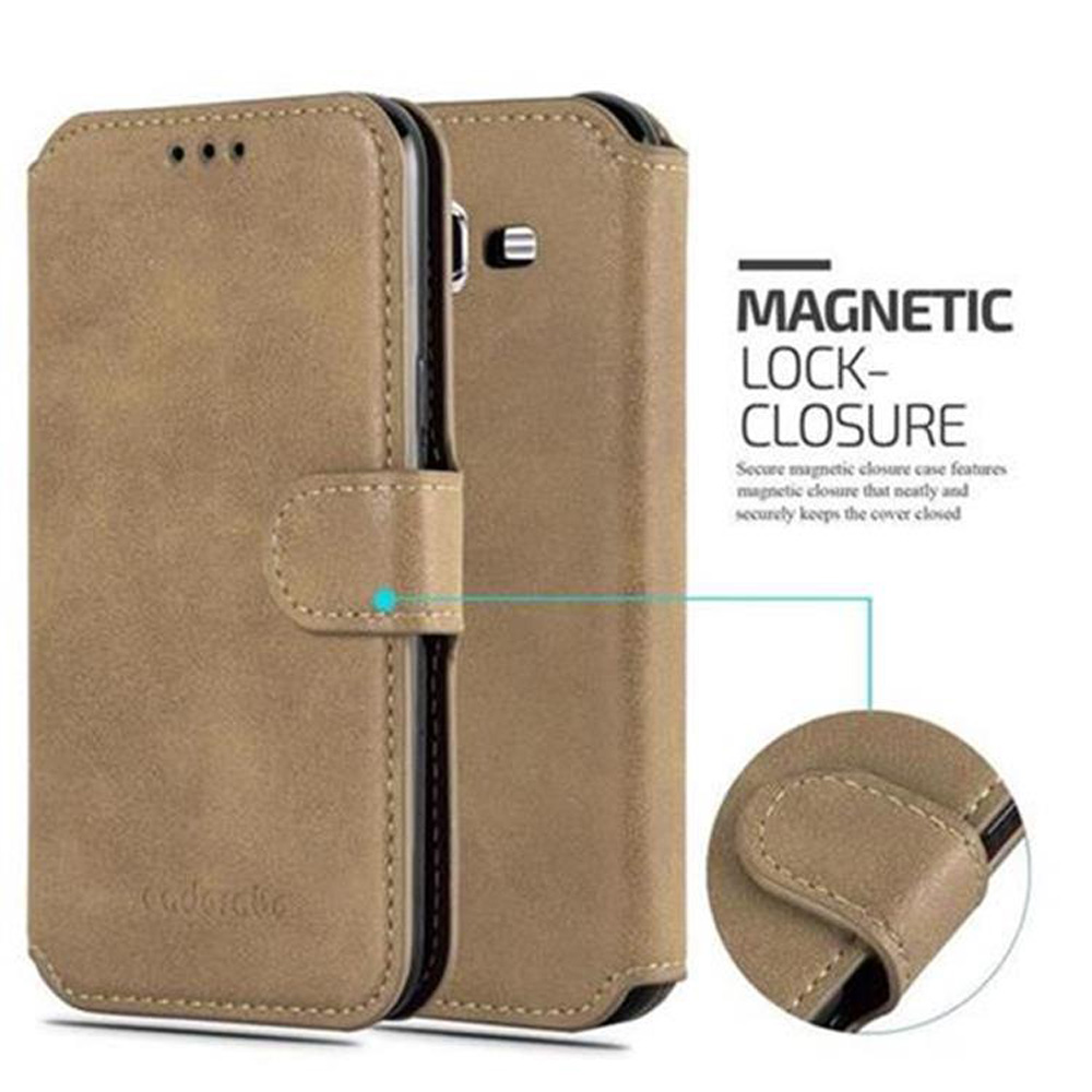 Funda de teléfono de cuero marrón, cierre magnético. Primer plano de costuras y cierre.