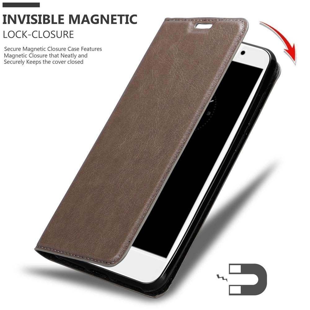 Custodia marrone per telefono, aperta, con un telefono all'interno. Testo: CHIUSURA MAGNETICA INVISIBILE. Icona del magnete.