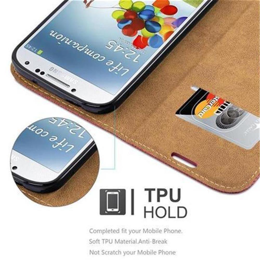 Telefon und Hülle mit Kreditkarte. Das Telefon zeigt eine Oberfläche. Der Hintergrund ist braun.
