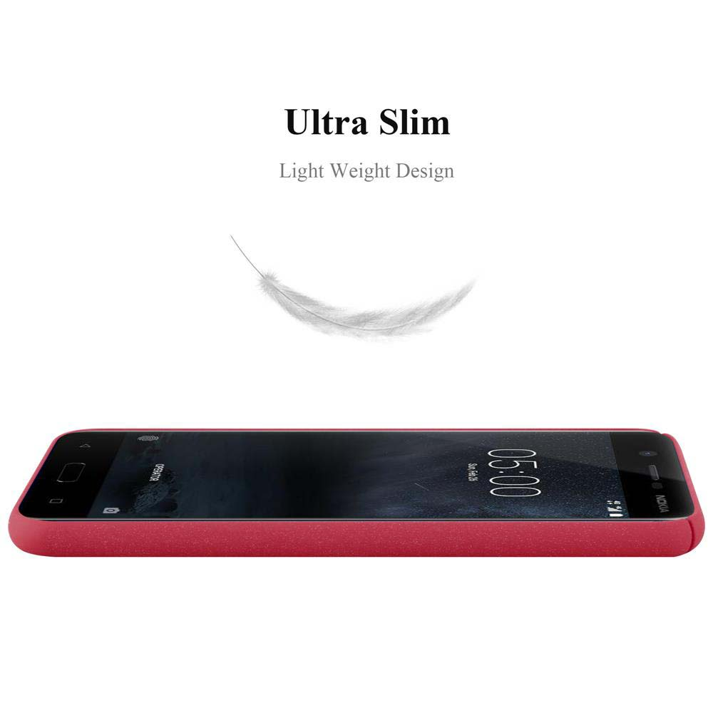 Eine rote Handyhülle flach, mit einer Federgrafik darüber und dem Text 'Ultra Slim' und 'Light Weight Design'.