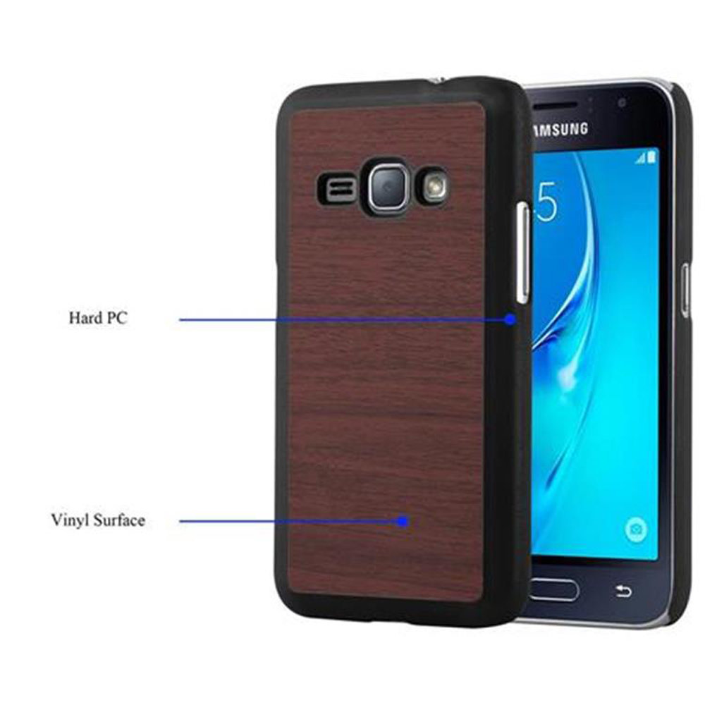 Un telefono in una custodia effetto legno, con bordo nero. Le etichette di testo indicano il materiale.