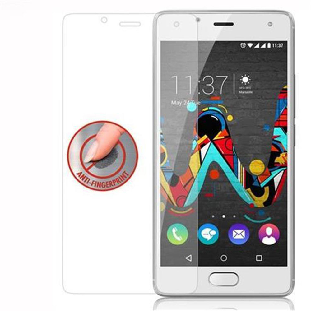 Viene mostrato un telefono con protezione schermo e il logo anti-impronte.