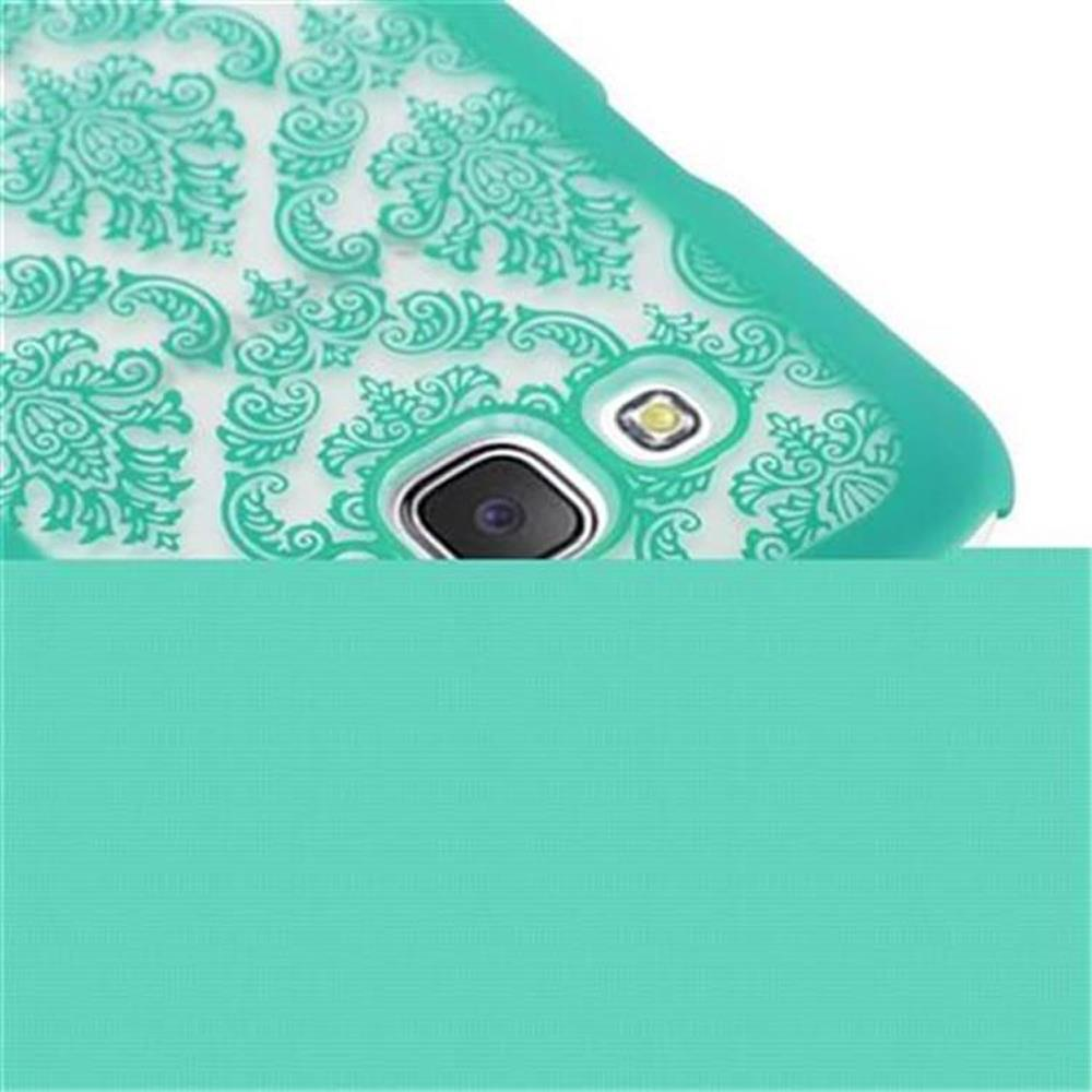 Custodia per telefono con motivo floreale turchese e sfondo turchese. La custodia copre la fotocamera e il flash del telefono.