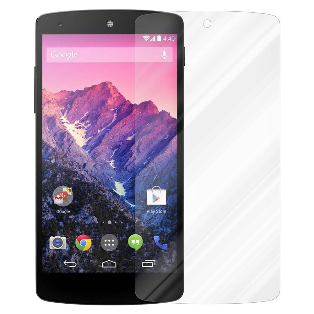 Un smartphone con protector de pantalla. El teléfono muestra los iconos de Google y Play Store.