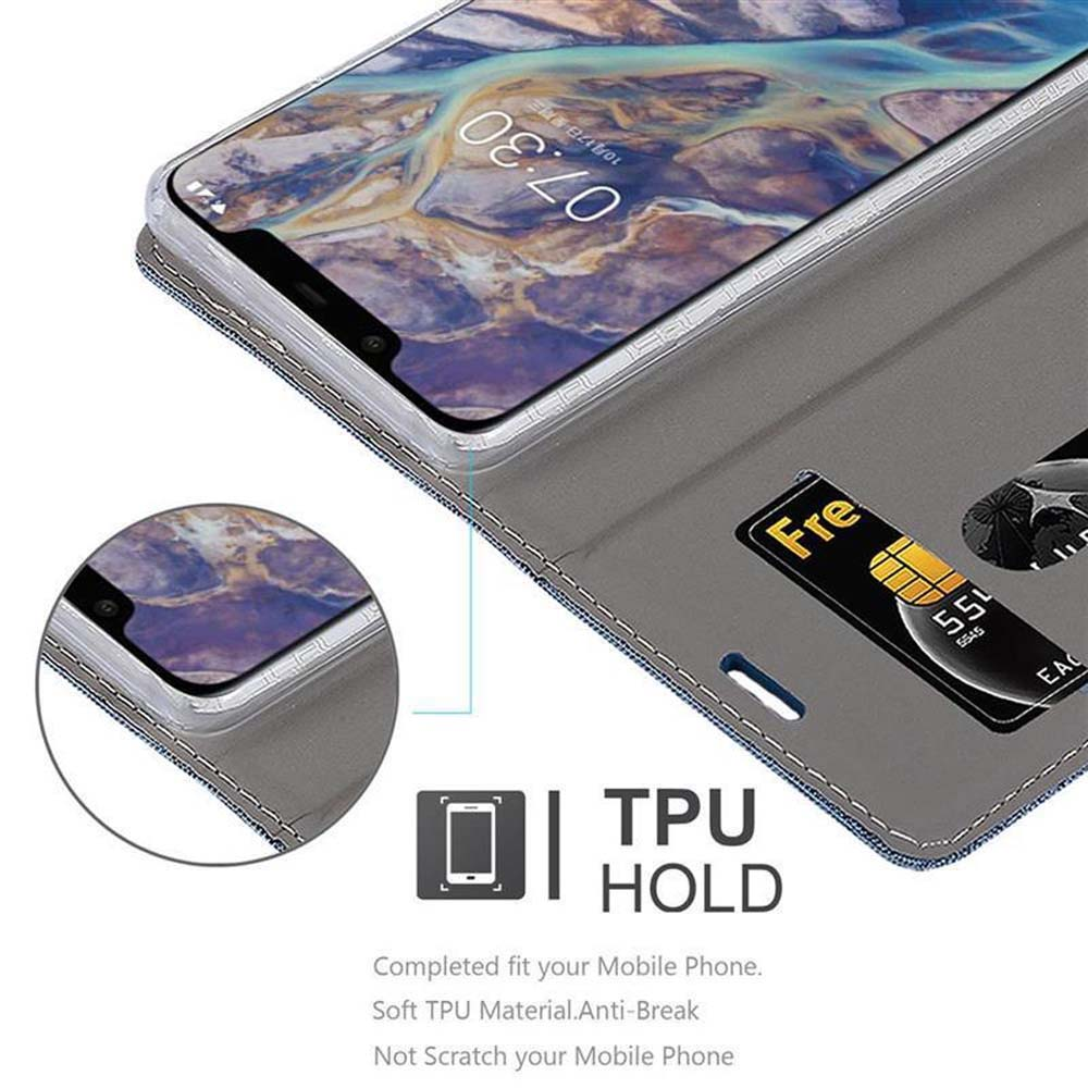 Ein Telefon befindet sich in einer Brieftaschenhülle mit Kartenfach. Der Text lautet: TPU HOLD.