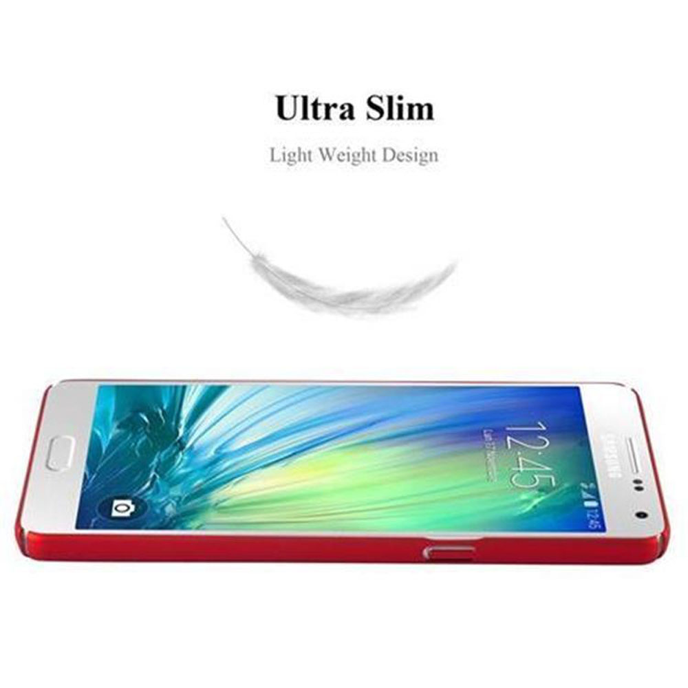 Un smartphone en una funda roja con el texto Ultra Slim Light Weight Design.