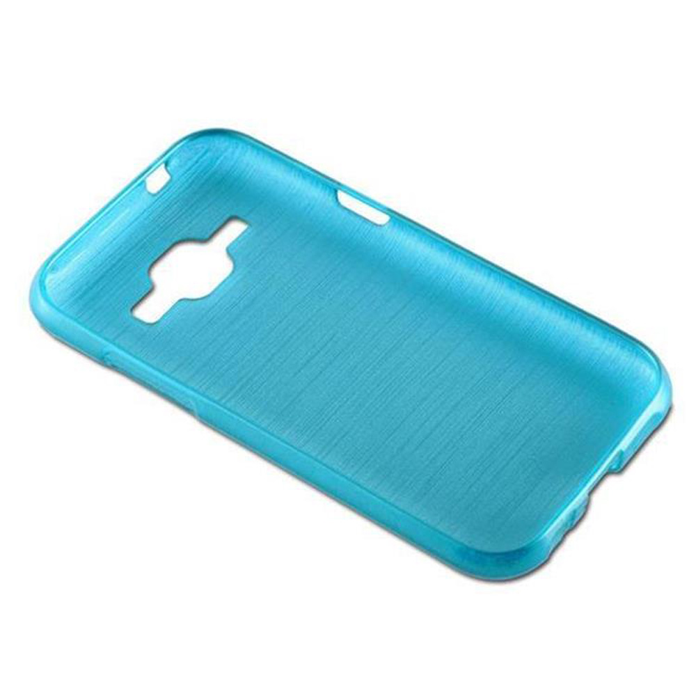 Custodia blu per telefono. La custodia ha ritagli per la fotocamera e altre funzioni del telefono. Sfondo bianco.