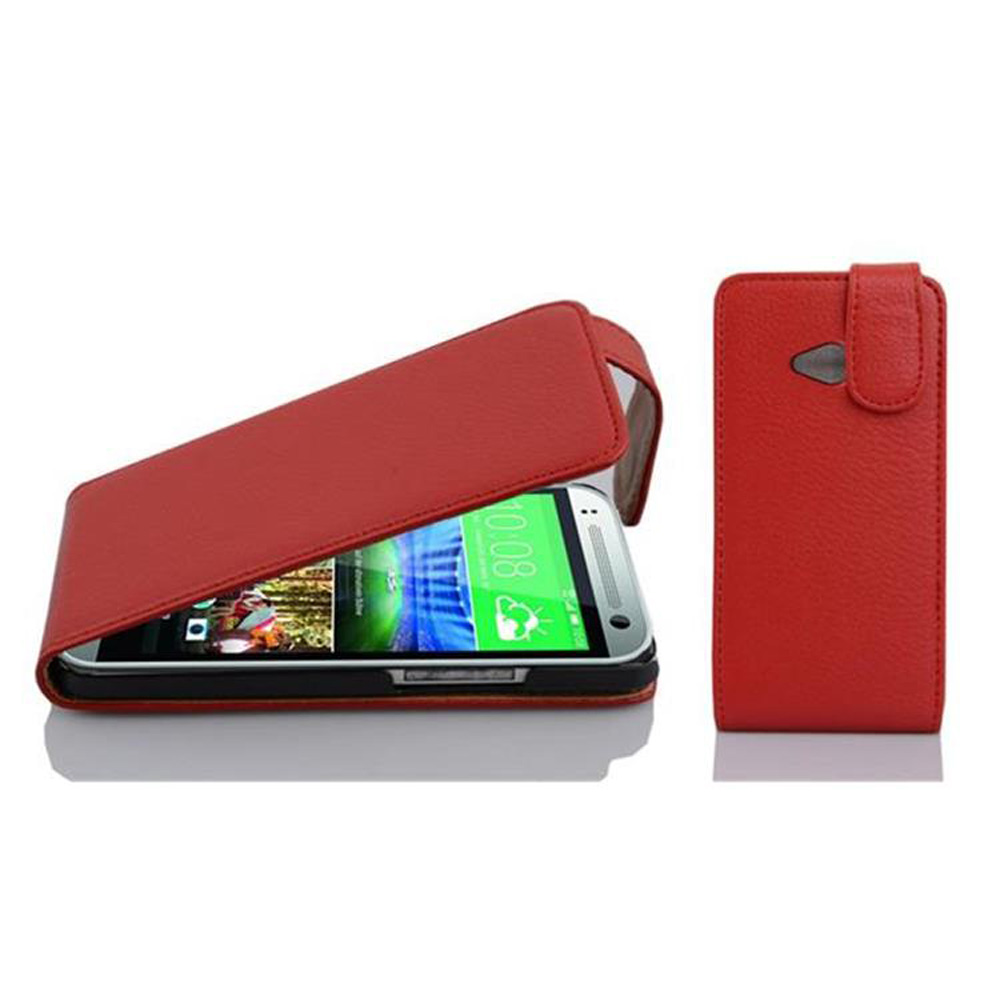 Custodia per telefono rossa con coperchio aperto. Il telefono è all'interno della custodia, mostrando uno schermo. Un'altra custodia rossa è in piedi.