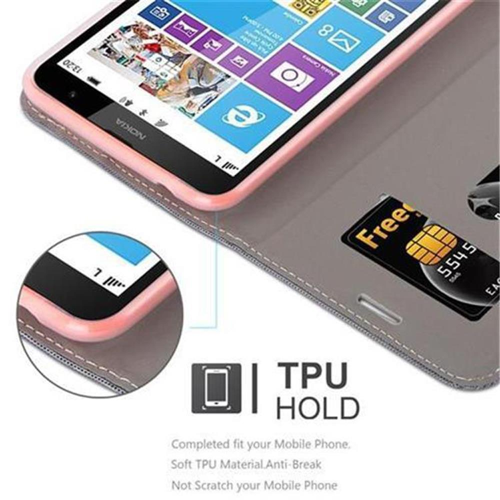Un téléphone dans un étui avec un emplacement pour carte et une carte de crédit.