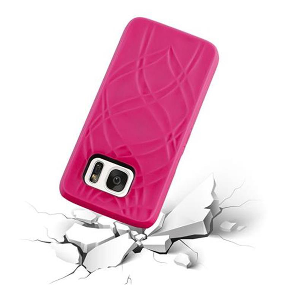 Una funda de teléfono rosa cayendo y rompiendo el suelo. La funda tiene un patrón de ondas.