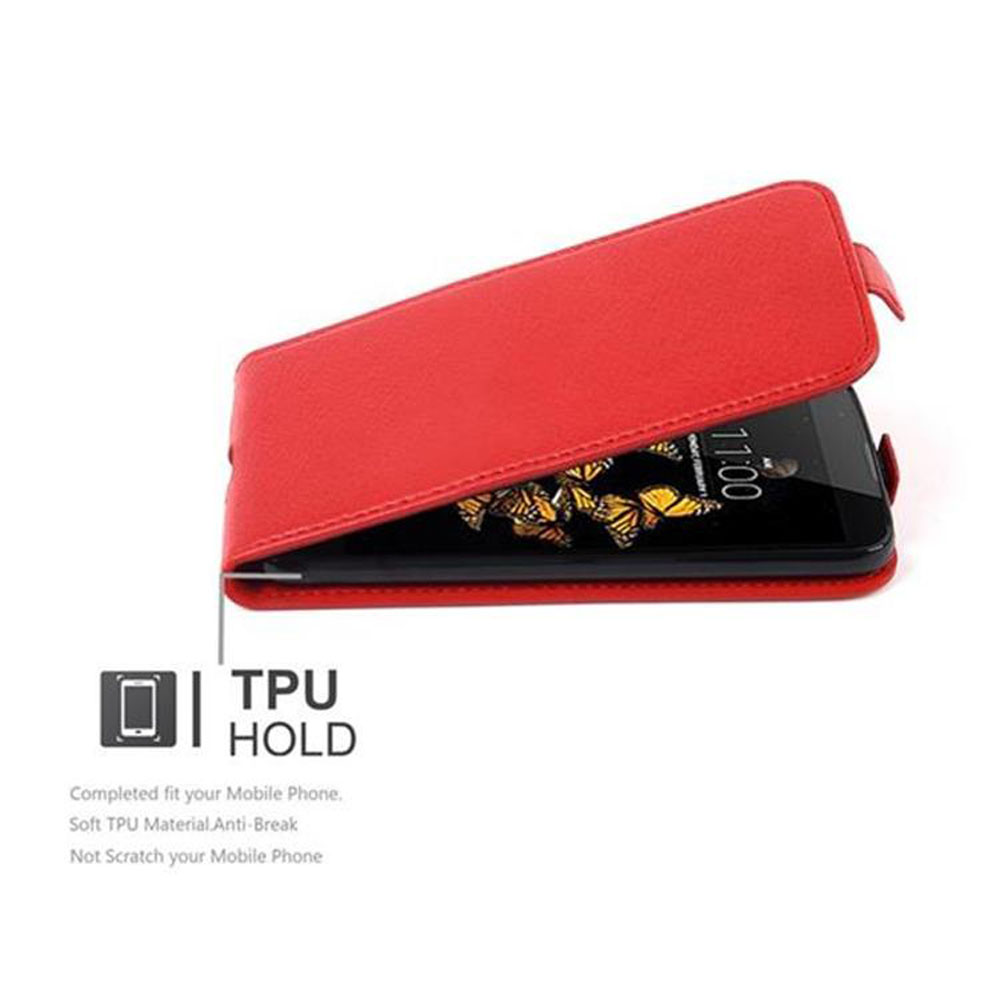 Rote Handyhülle halb geöffnet mit einem Telefon, das die Uhrzeit anzeigt. Text sagt 'TPU HOLD'.