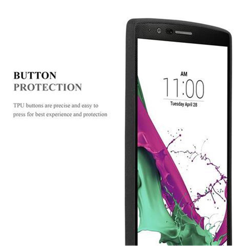 Pantalla del teléfono mostrando la hora, dentro de una funda negra, con protección de botones.