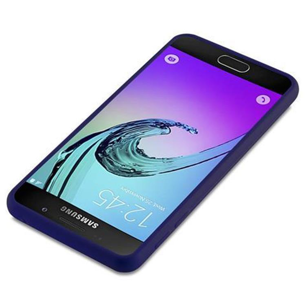Telefono viola in una custodia blu. Il telefono visualizza uno schermo colorato ed è angolato.