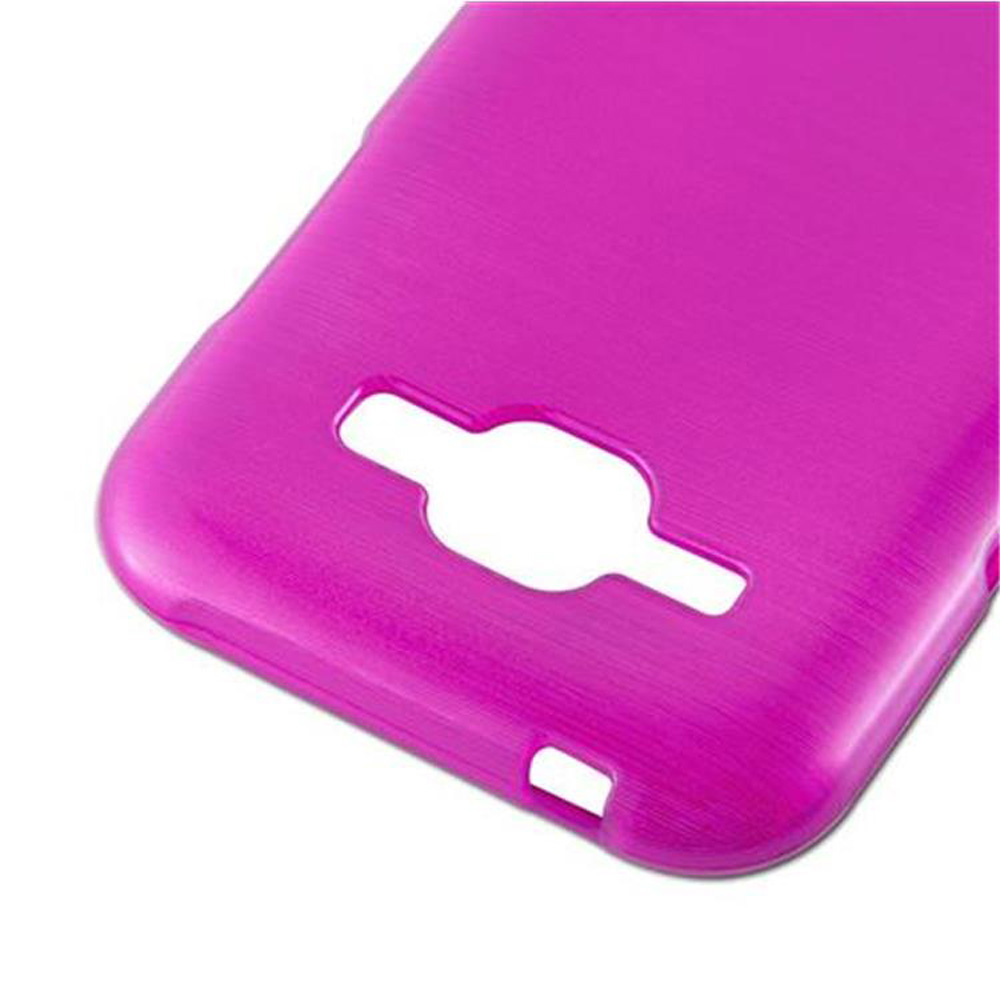 Una custodia magenta, con ritagli per la fotocamera e la porta di ricarica.