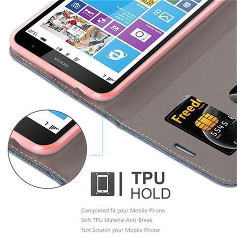 Un téléphone dans un étui, montrant une carte de crédit dans une fente et du texte indiquant une fixation TPU.