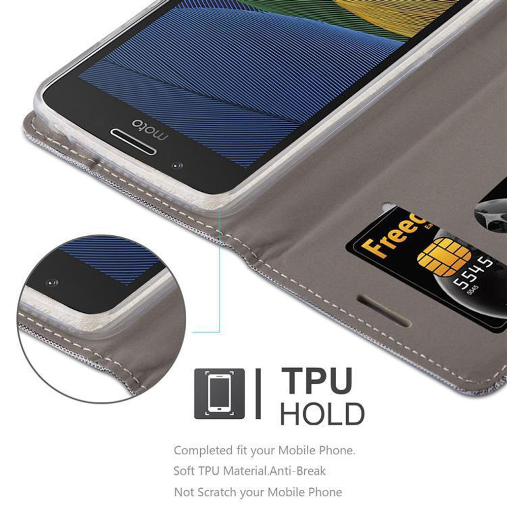 Telefono in una custodia con fessura per carte di credito. Il telefono mostra la schermata iniziale.