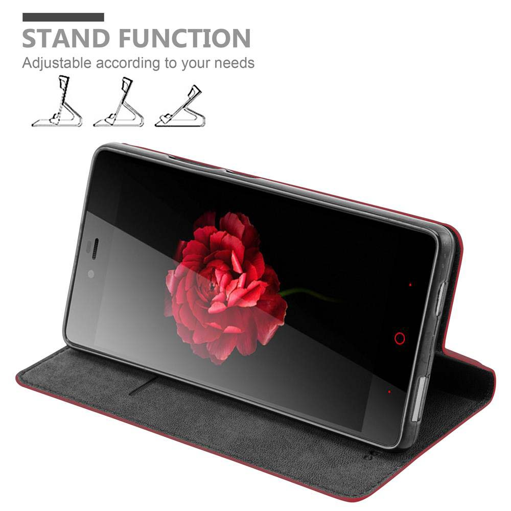 Telefono in posizione di supporto con un fiore rosso sullo schermo. La funzione supporto è regolabile.