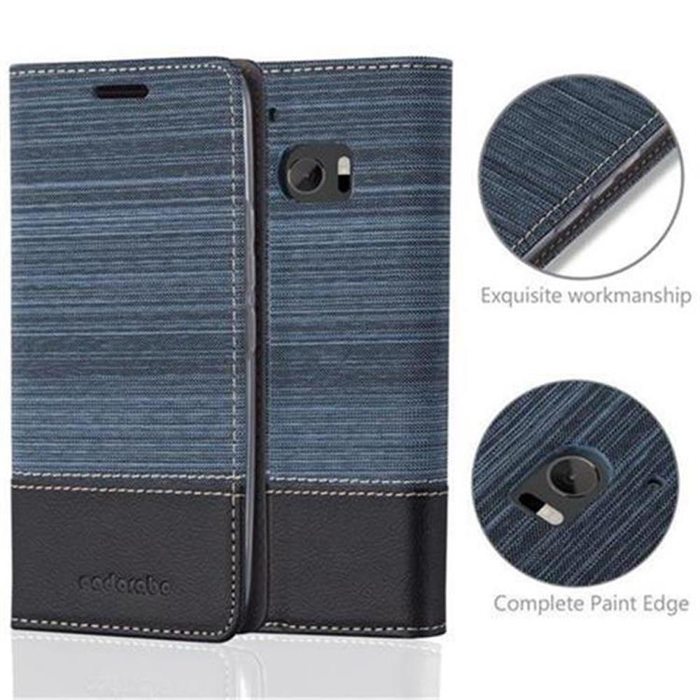 Custodia blu e nera. Motivo denim. Testo 'lavorazione squisita' e 'bordo verniciato completo'.