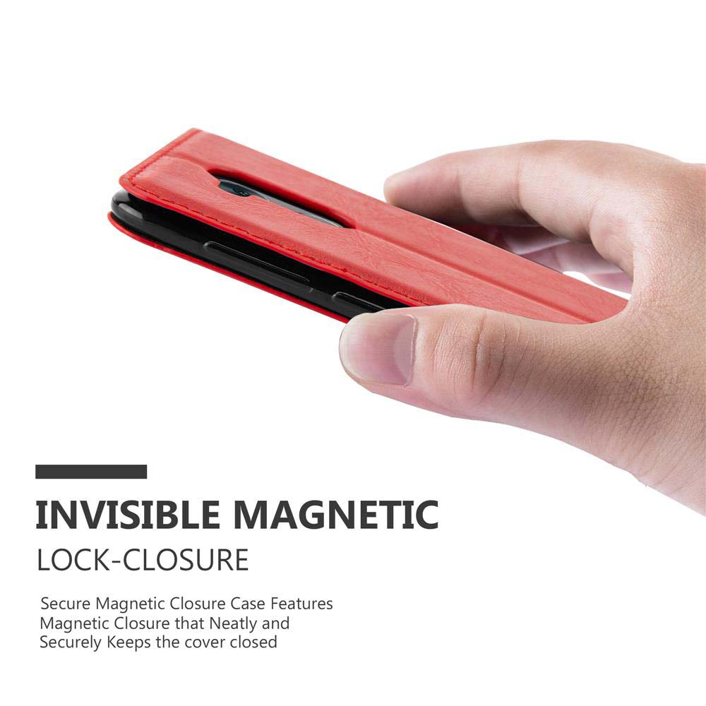 Una mano tiene una custodia rossa; viene pubblicizzata una chiusura magnetica.