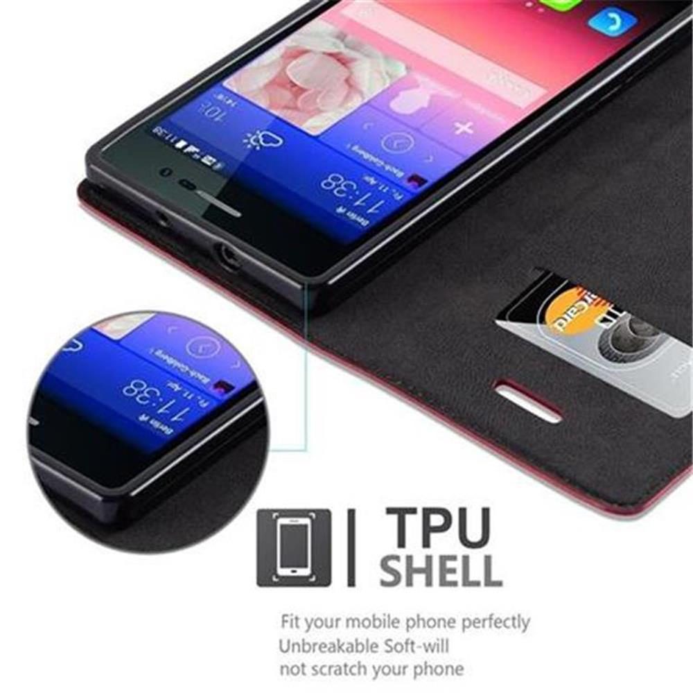 Una funda de teléfono con un teléfono dentro y una tarjeta. El teléfono muestra la hora.