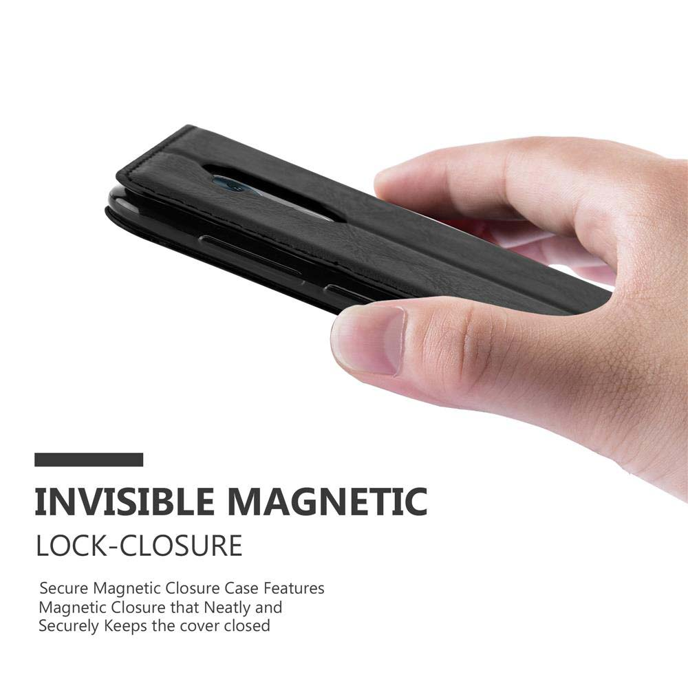 Una mano tiene una custodia nera con chiusura magnetica. Il testo indica la chiusura magnetica invisibile.