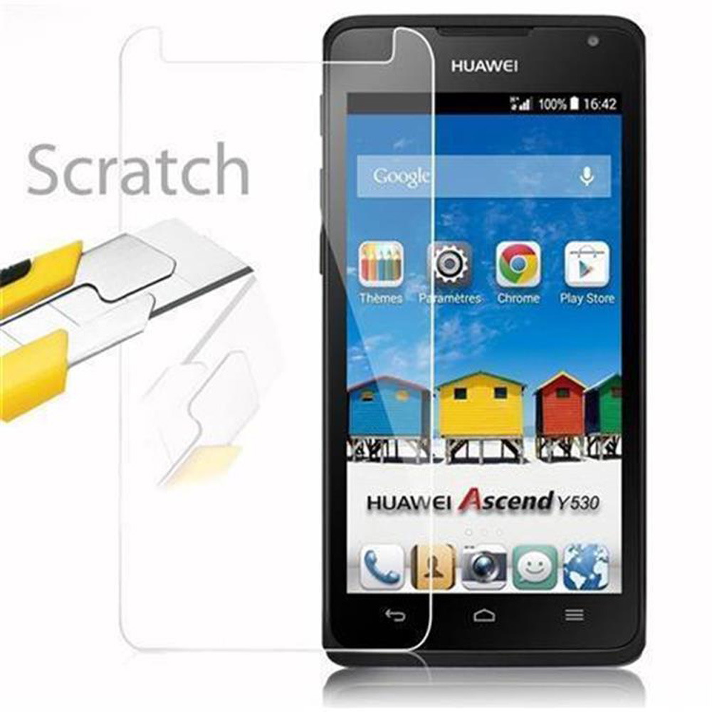 Un telefono con protezione schermo, un coltello e la scritta 'Scratch'.