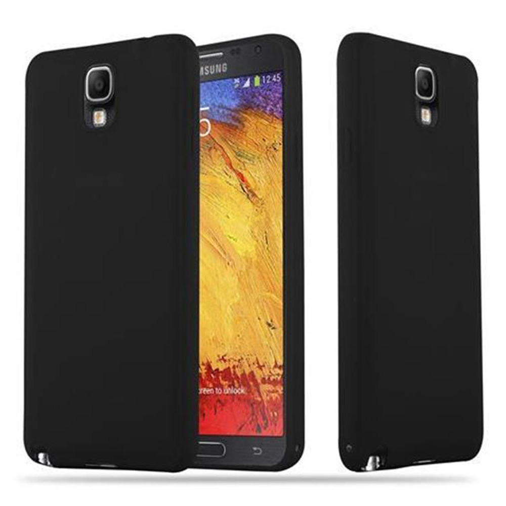 Dos fundas negras para teléfono. Las fundas son negras y tienen un orificio para la cámara. Ambas son iguales.