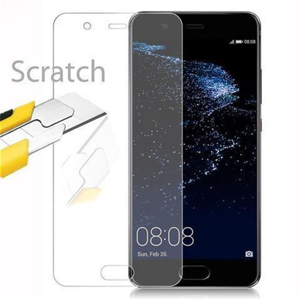 Un teléfono con un protector de pantalla y un cuchillo, que demuestra la resistencia a los arañazos del protector.