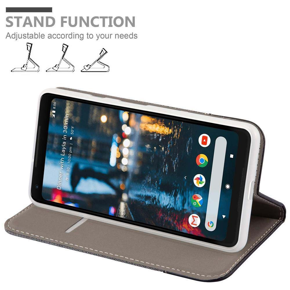 Telefon in einem Gehäuse, mit einem Ständer aufgestellt. Der Bildschirm zeigt eine Stadtlandschaft und App-Symbole.