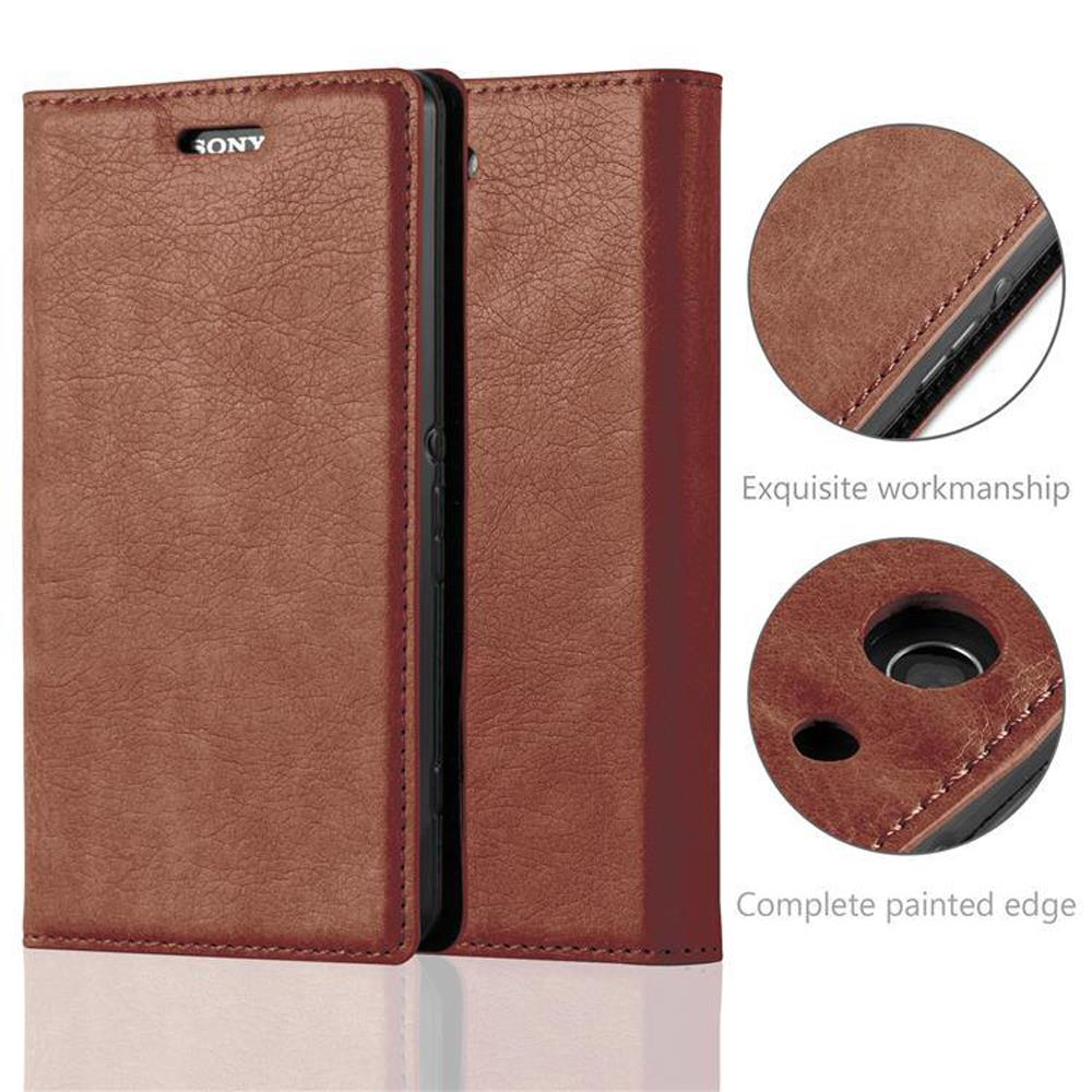 Funda de teléfono de cuero marrón con el logotipo de Sony, mostrando una artesanía exquisita y detalles de borde pintado.
