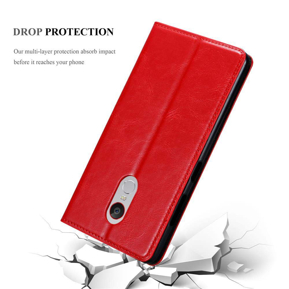 Custodia rossa per telefono su sfondo bianco, immagine con 'DROP PROTECTION'.