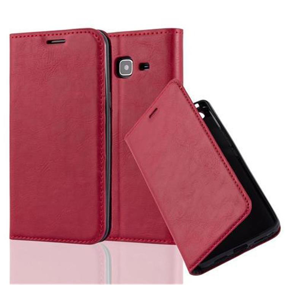 Funda roja para teléfono. Una cerrada, otra abierta, mostrando el interior.