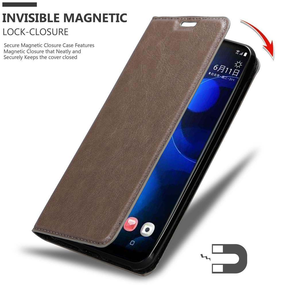 Braune Handyhülle geöffnet, zeigt das Handy und eine magnetische Verschlussfunktion.