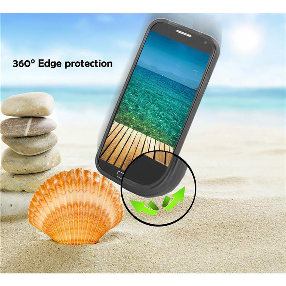 Telefono sulla sabbia vicino a una conchiglia. Lo schermo mostra la vista della spiaggia. L'immagine pubblicizza la protezione dei bordi.