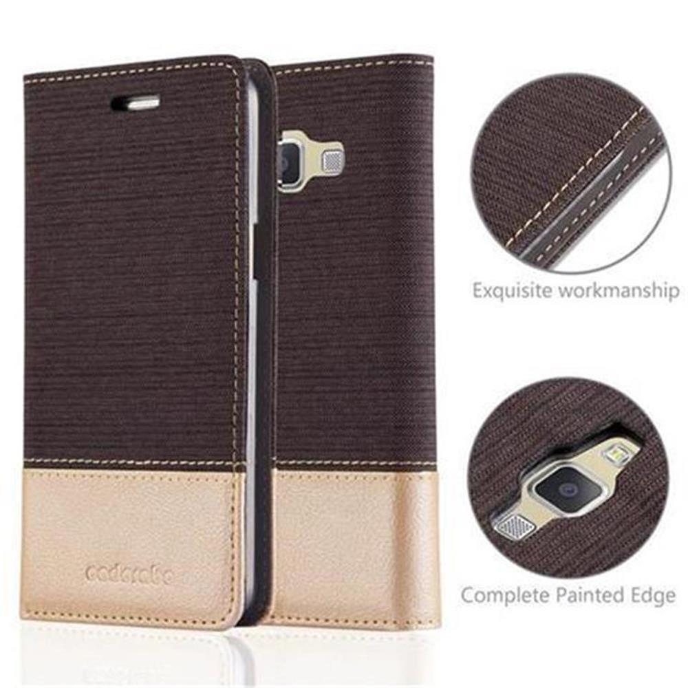 Funda de teléfono marrón y beige. Primeros planos muestran costuras y orificio de la cámara.