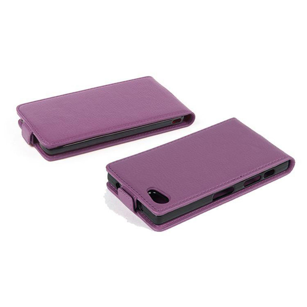 Custodie per telefono in pelle viola, aperte e chiuse.