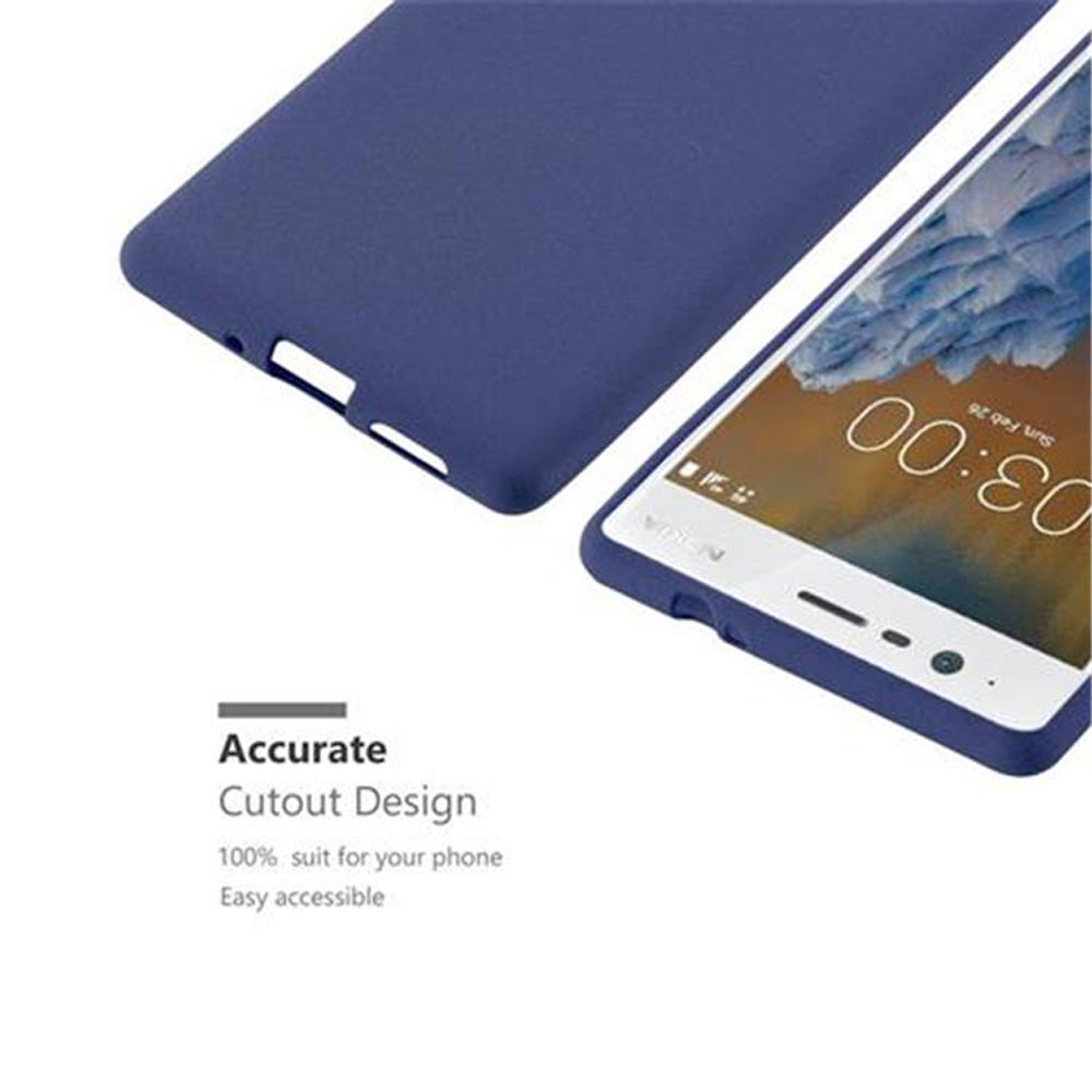 Una custodia blu per telefono e un telefono. Lo schermo del telefono mostra l'ora. La custodia ha delle aperture.