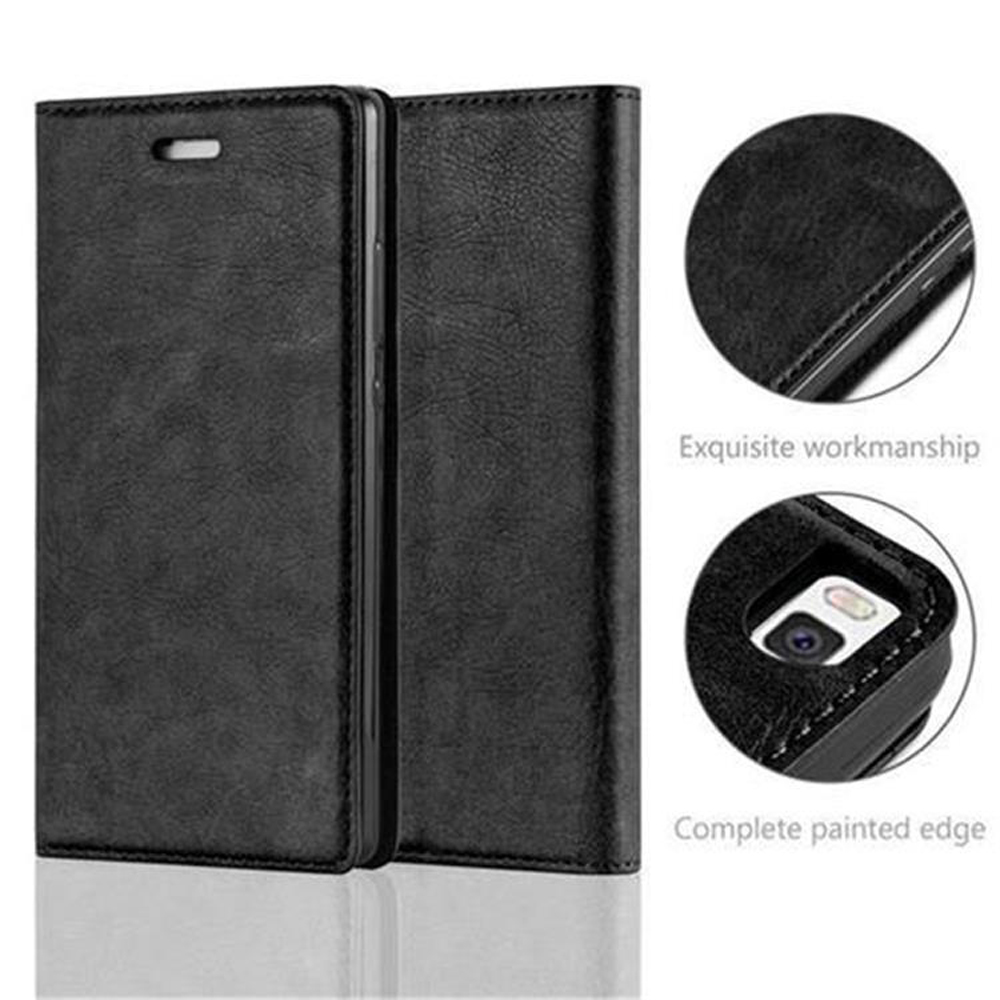 Funda de teléfono negra, abierta, mostrando detalles de costuras y recorte de cámara.