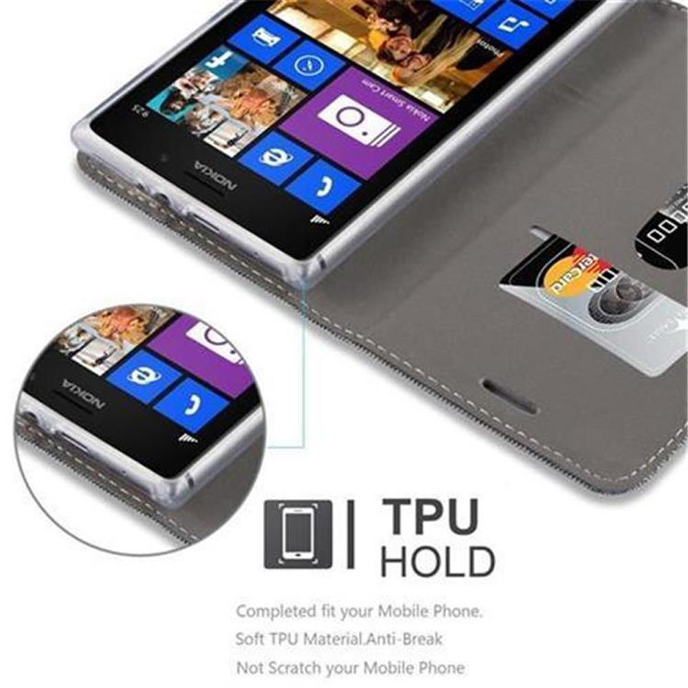 Cellulare in una custodia. La custodia è aperta, rivelando lo schermo del telefono. Primo piano del telefono.